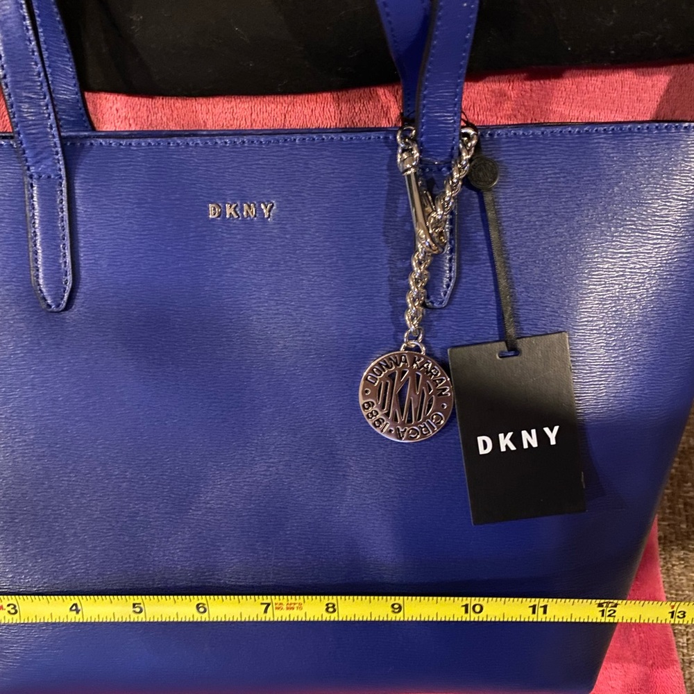 NWT DKNY Bryant medium tote bag - Picture 2 of 8